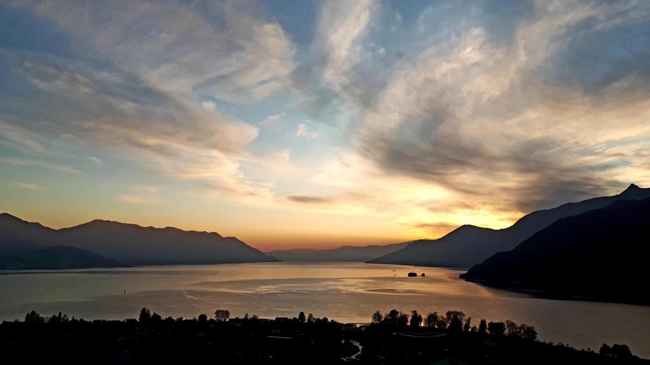 Sole & Lago-Lake Maccagno Exterior photo