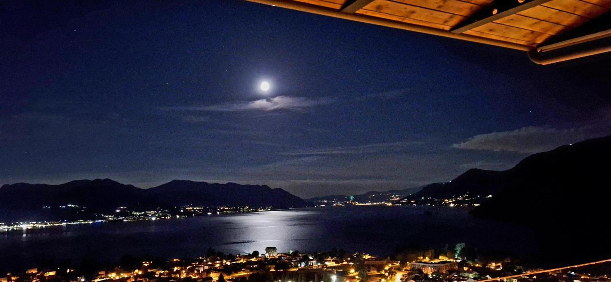 Sole & Lago-Lake Maccagno Exterior photo