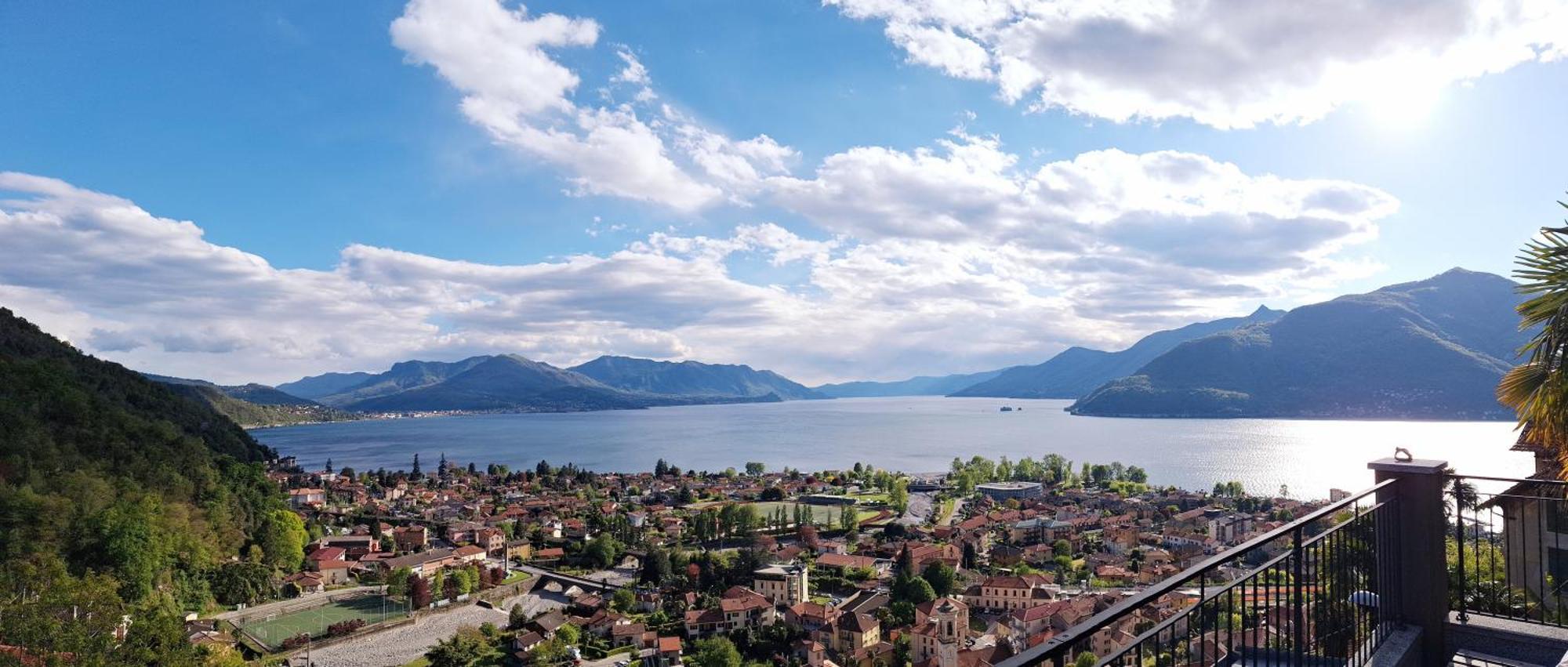 Sole & Lago-Lake Maccagno Exterior photo