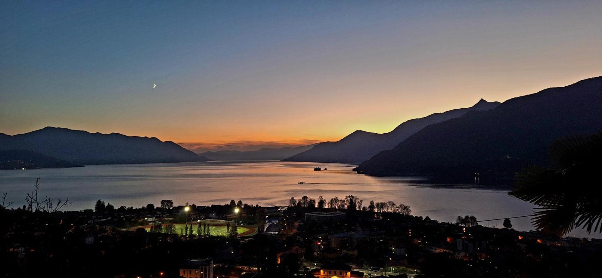 Sole & Lago-Lake Maccagno Exterior photo