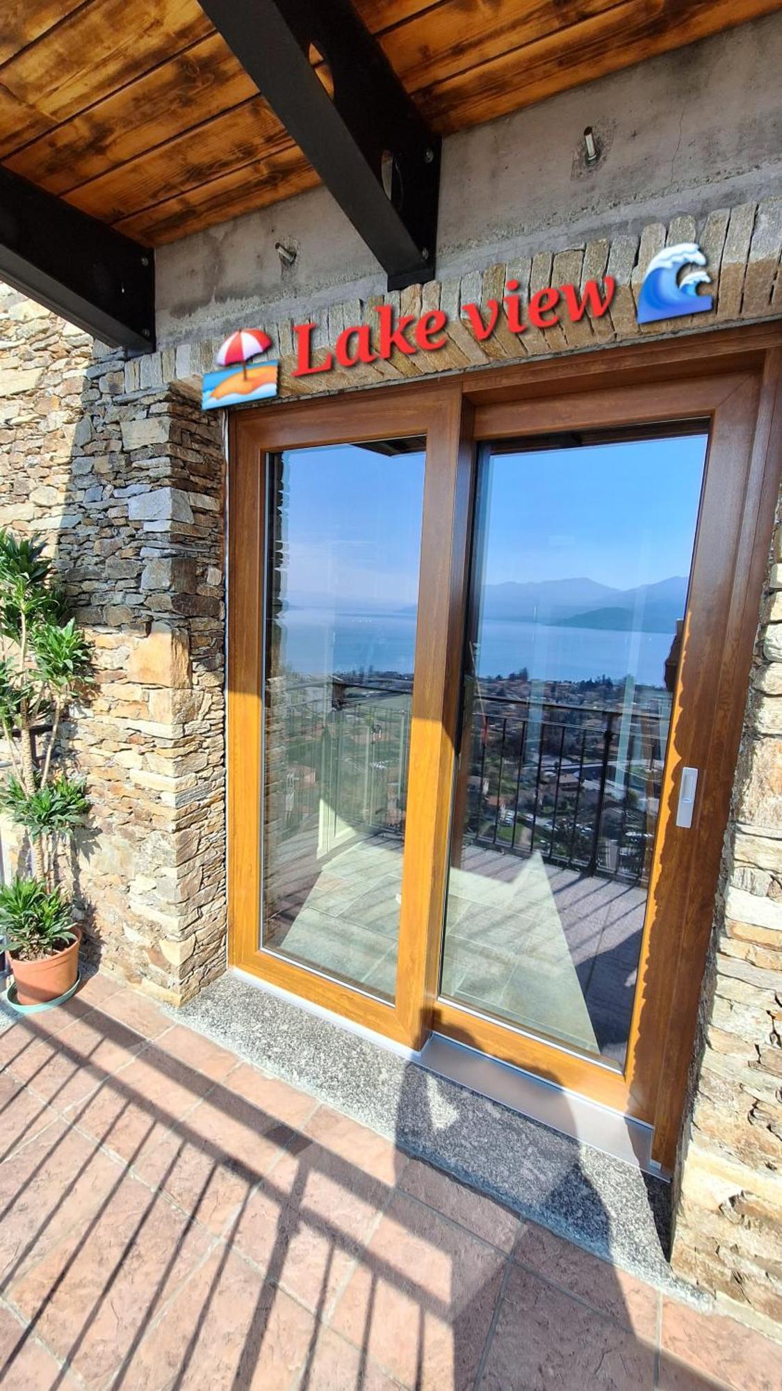 Sole & Lago-Lake Maccagno Exterior photo